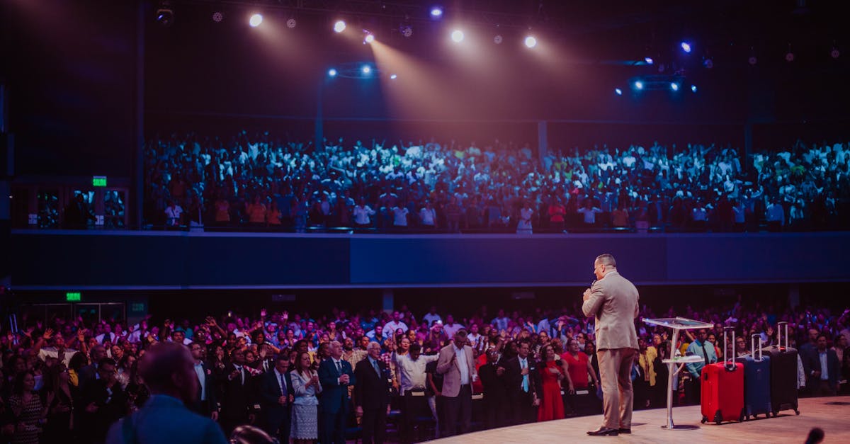 How to write a keynote speech that connects with the audience